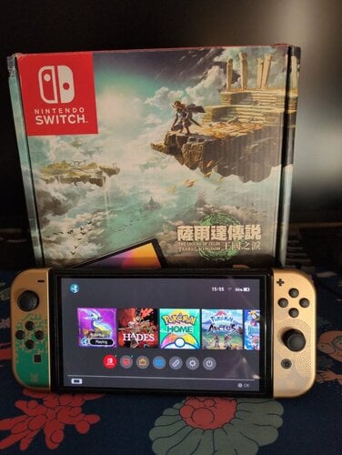 Nintendo Switch OLED Zelda Tears of the Kingdom Edition