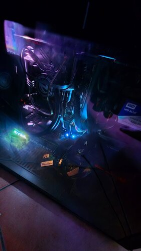 Περισσότερες πληροφορίες για "I7 9700k +motherboard +υδροψυξη +οθονη 27" +ram32 (ΑΡΙΣΤΑ)"