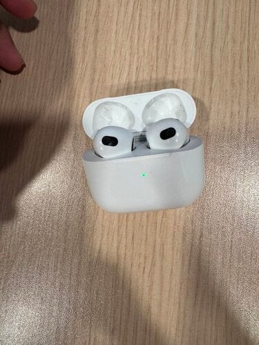 Περισσότερες πληροφορίες για "Apple AirPods (3rd generation) (Άσπρο)"