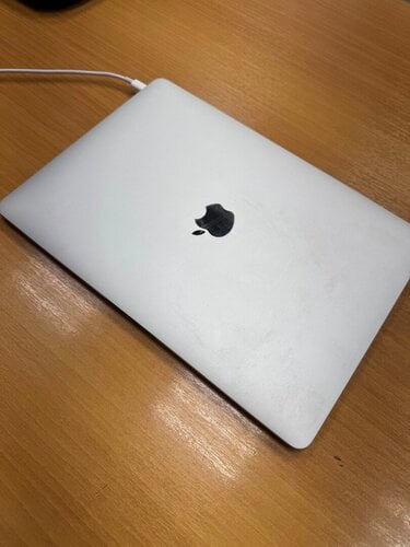 Περισσότερες πληροφορίες για "MacBook Air M1 (8gb/256gb) Silver 13,3"