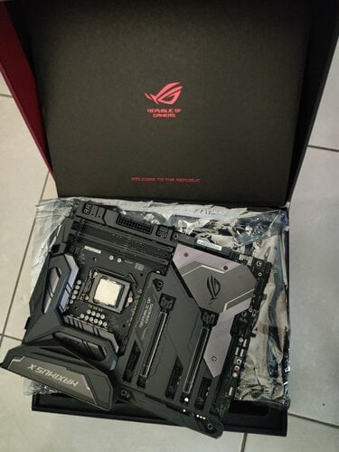 Περισσότερες πληροφορίες για "ASUS ROG Maximus X Code + 8600k"