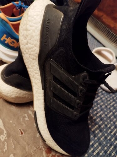 Περισσότερες πληροφορίες για "Adidas ultra boost 21 size 46"