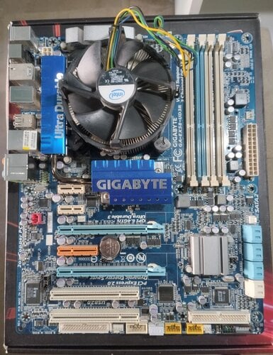 Περισσότερες πληροφορίες για "Gigabyte GA-EX58-UD3R (rev. 1.7) + Intel Core i7-920 Processor"