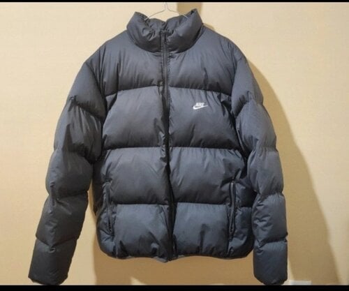 Περισσότερες πληροφορίες για "Nike puffer jacket grey"