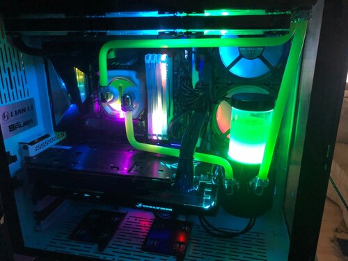 Περισσότερες πληροφορίες για "Gaming PC Custom Loop Water Cooling"