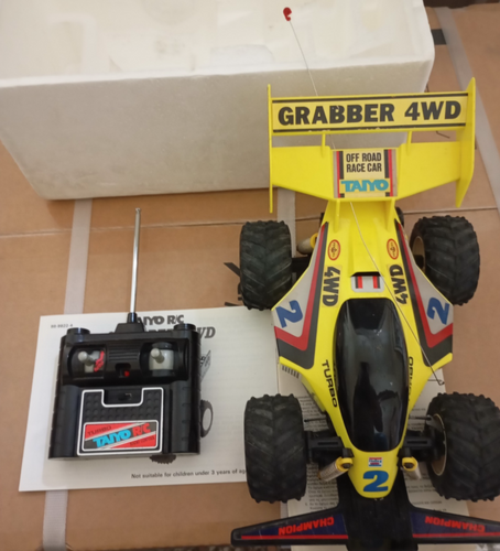 Περισσότερες πληροφορίες για "TAIYO - AERO GRABBER 4WD RC - Τελική ταχύτητα 20km/h  - Μοντέλο 1988"