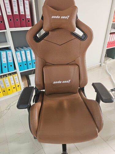 Περισσότερες πληροφορίες για "Anda Seat AD12XL Kaiser II Καρέκλα Gaming Δερματίνης με Ρυθμιζόμενα Μπράτσα Bentley Brown"