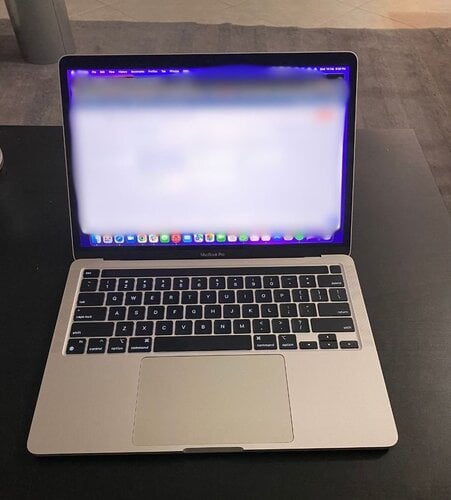 Περισσότερες πληροφορίες για "2022 M1 MacBook Pro 13", 16GB Ram, 256 SSD, 98% Battery"