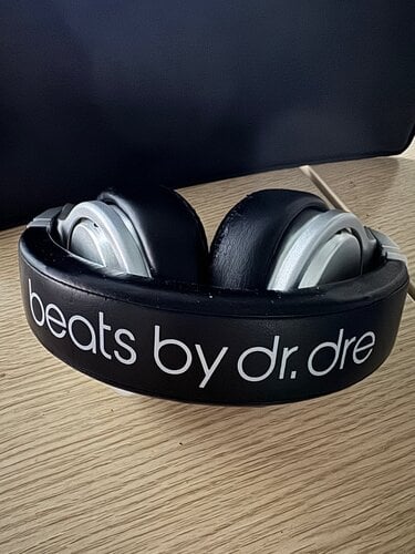 Περισσότερες πληροφορίες για "Beats Pro"