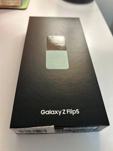 Περισσότερες πληροφορίες για "Samsung ​Galaxy Z Flip5 5G (8GB/256GB) Mint"