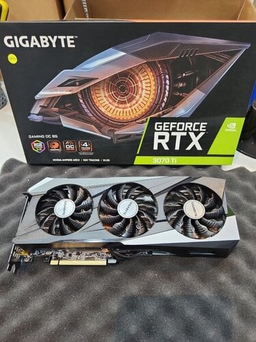 Περισσότερες πληροφορίες για "Gigabyte GeForce RTX 3070 Ti GAMING 8G"