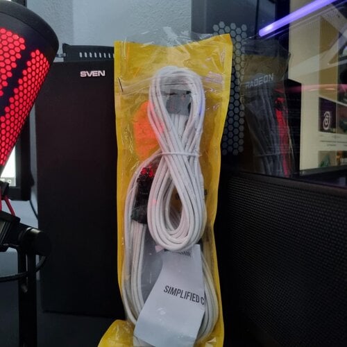 Περισσότερες πληροφορίες για "Corsair Premium Individually Sleeved PSU Cables."