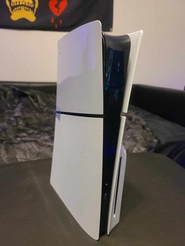 Περισσότερες πληροφορίες για "PlayStation 5 slim"