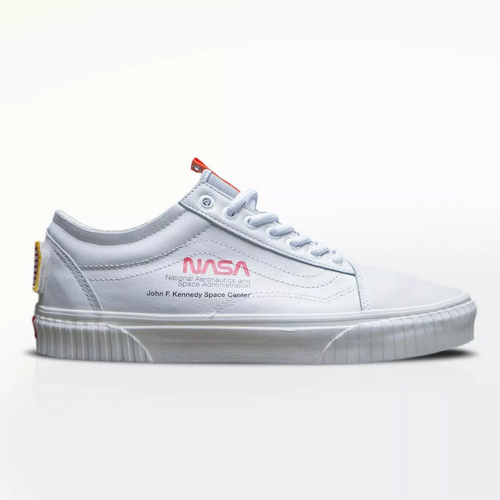 Περισσότερες πληροφορίες για "Vans X NASA Old Skool White US12 - EU46"