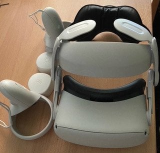 Περισσότερες πληροφορίες για "META 2 (Oculus)"