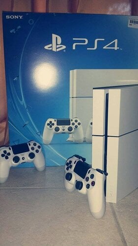 Περισσότερες πληροφορίες για "Playstation 4 & Laptop"