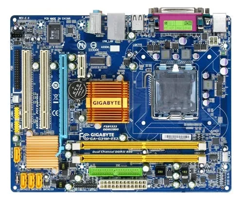 Περισσότερες πληροφορίες για "Σετ motherboard 775 + Intel Core 2 Quad Q9300 + 4GB Ram"