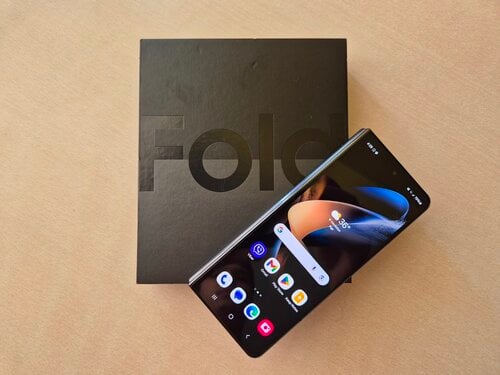 Περισσότερες πληροφορίες για "Samsung Galaxy Z Fold4 (Γκρι/512 GB)"