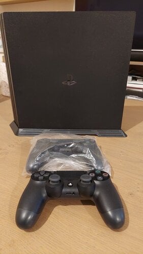 Περισσότερες πληροφορίες για "Sony PS4 Pro (4k) 1TB"