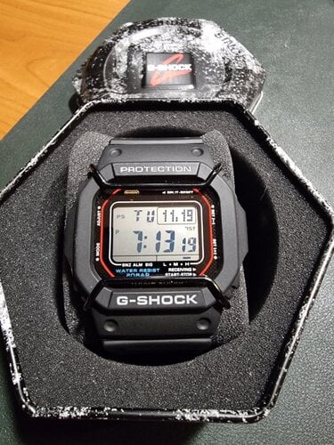 Περισσότερες πληροφορίες για "CASIO G-Shock M5610u SOLAR"