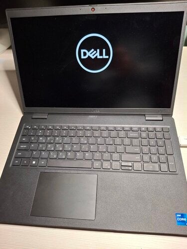 Περισσότερες πληροφορίες για "Dell Latitude 3520 15.6" FHD (i7-1165G7/16GB/512GB SSD/W11 Pro)"