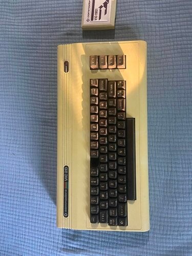 Περισσότερες πληροφορίες για "Commodore VIC 20 μη λειτουργικός"