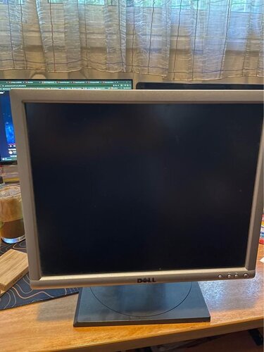 Περισσότερες πληροφορίες για "Παλιά Monitor VGA-DVI"