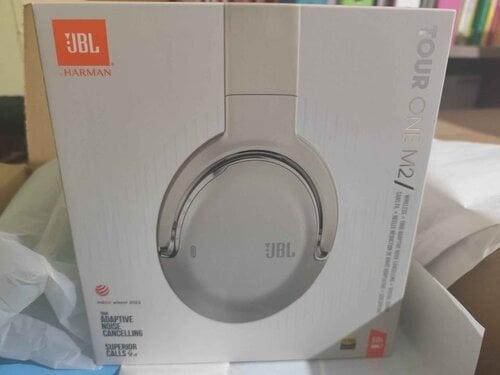 Περισσότερες πληροφορίες για "JBL Tour One M2, Over-Ear Bluetooth Headphones Ακουστικά"