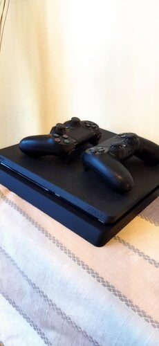 Περισσότερες πληροφορίες για "Sony PS4 Slim 1TB"