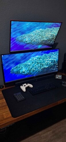 Περισσότερες πληροφορίες για "34' Ultrawide + 27' 2k Dual Stacked Monitor setup"