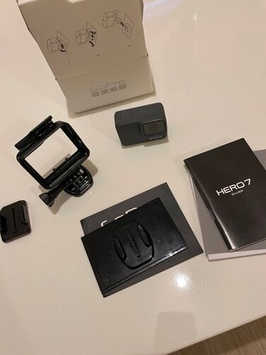 Περισσότερες πληροφορίες για "GoPro Hero 7"