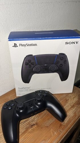 Περισσότερες πληροφορίες για "Sony DualSense Controller (PlayStation 5) - Midnight Black"