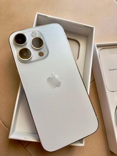 Περισσότερες πληροφορίες για "Apple iPhone 14 Pro (Ασημί/256 GB) + magsafe case+ magsafe charger"