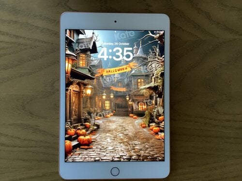 Περισσότερες πληροφορίες για "Apple iPad Mini 5th gen 64GB Wi-Fi Gold 170€"