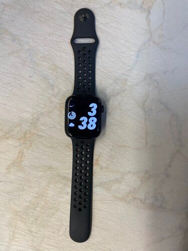 Περισσότερες πληροφορίες για "Apple Watch Series 7 midnight aluminum case  anthracite/black Nike sports band 45mm"