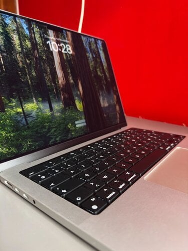 Περισσότερες πληροφορίες για "MacBook Pro M1 Pro | 16GB RAM - 512 GB | 14.2" Silver"