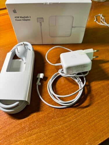 Περισσότερες πληροφορίες για "Apple MagSafe 2 Power Adapter - 45W (MacBook Air)"