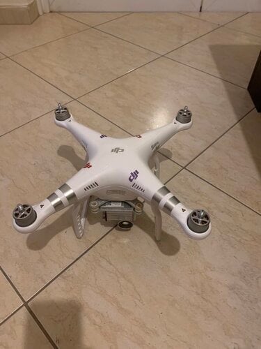 Περισσότερες πληροφορίες για "Dji phantom 3"