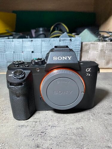 Περισσότερες πληροφορίες για "Sony A7ii Body"