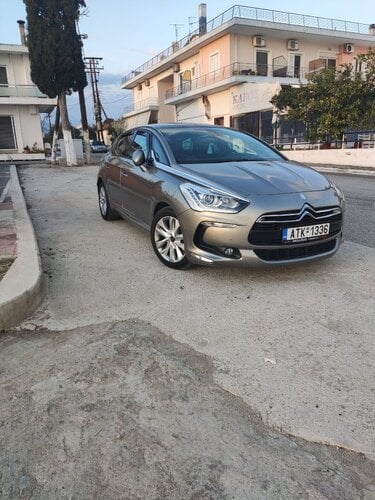 Περισσότερες πληροφορίες για "Citroen Ds5 Μέχρι το τέλος του έτους η τιμή !!1.6 Diesel  170.000km /2013"