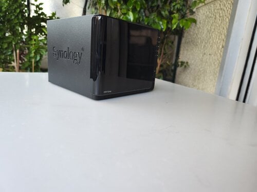 Περισσότερες πληροφορίες για "Synology DS415play"