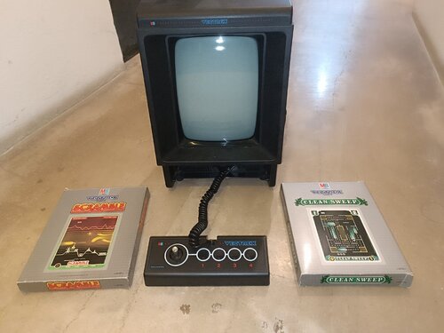 Περισσότερες πληροφορίες για "Vectrex 3000"