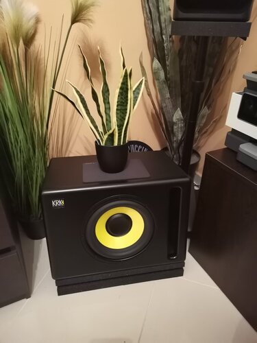 Περισσότερες πληροφορίες για "KRK S10.4 Powered Studio Subwoofer"