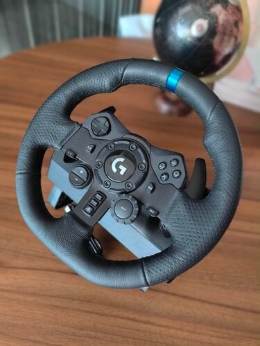 Περισσότερες πληροφορίες για "Logitech G923 + Driving Force Gear shift+ NextLevel Stand"