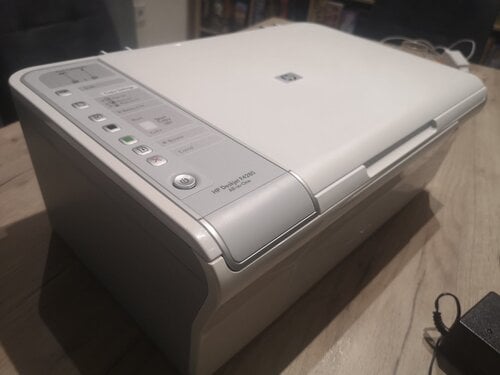 Περισσότερες πληροφορίες για "Hp desk jet F4280"