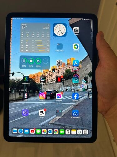 Περισσότερες πληροφορίες για "Apple iPad Air 2022 (4G/64 GB/M1/iOS 18)"