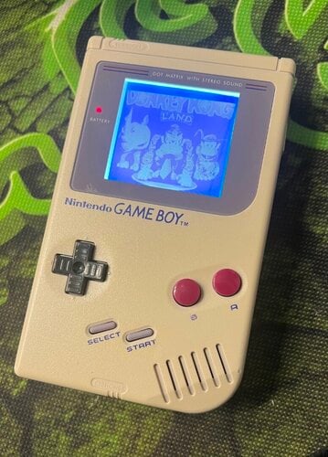 Περισσότερες πληροφορίες για "Game BOY original με backlight + Games"