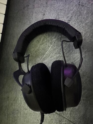 Περισσότερες πληροφορίες για "Beyerdynamic Dt 880 pro black edition"