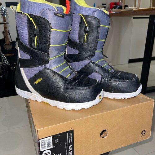 Περισσότερες πληροφορίες για "Burton moto 44,5(11 US)snowboard boots"