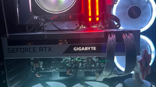 Περισσότερες πληροφορίες για "Gigabyte GeForce RTX 3070 VISION OC 8G"